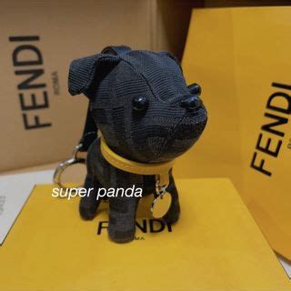 fendi 犬 キーホルダー|【FENDI公式】メンズ ペット用アクセサリー .